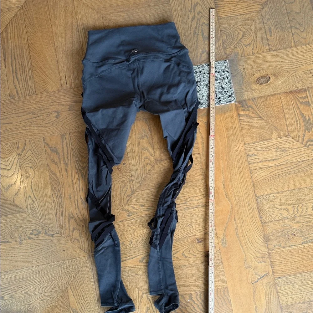 ALO Yoga Charcoal Leggings with Black Ribbon Details